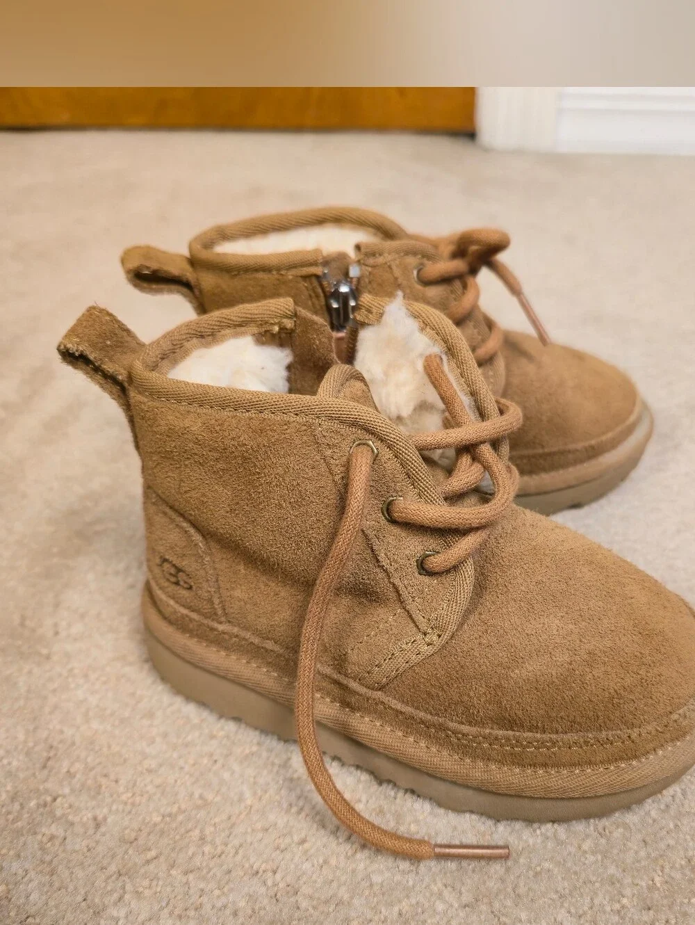 UGG Neumel II Toddler Kids Chestnut Suede Chukka BOOTS Size 8 1017320T